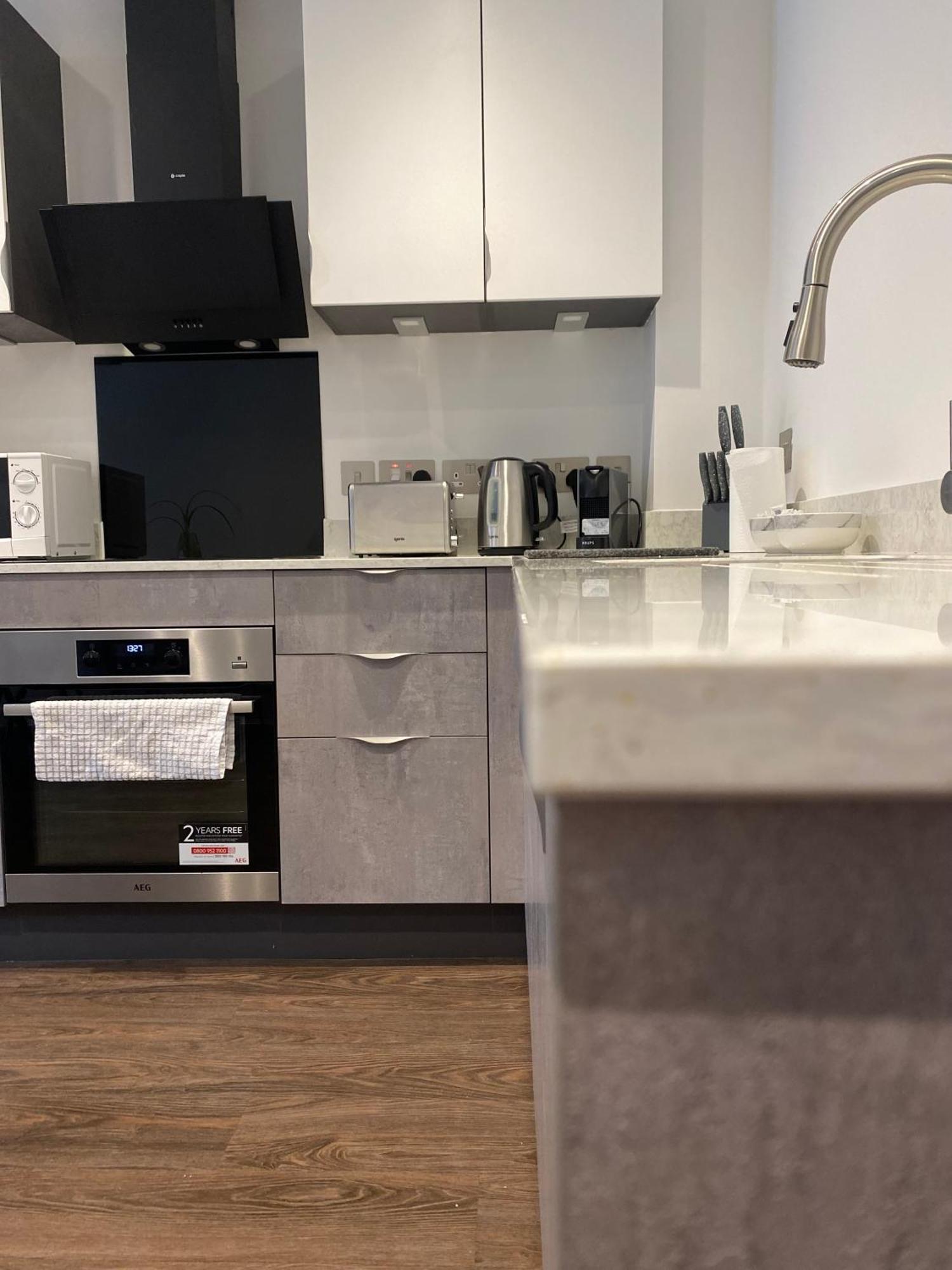 Luxury York Apartment, Free Parking & Free Gym エクステリア 写真