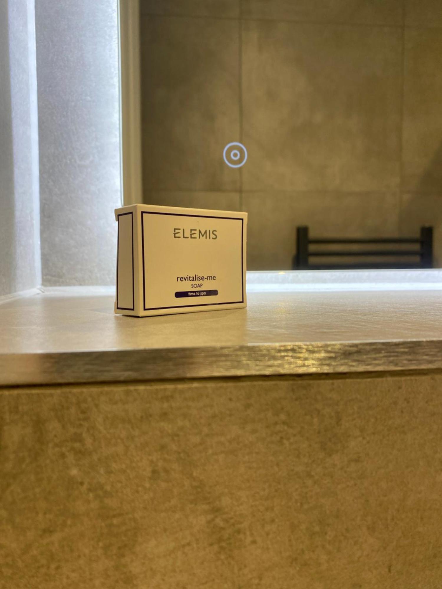 Luxury York Apartment, Free Parking & Free Gym エクステリア 写真